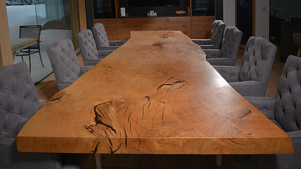 Massivholz Tischplatte mit Epoxidharz