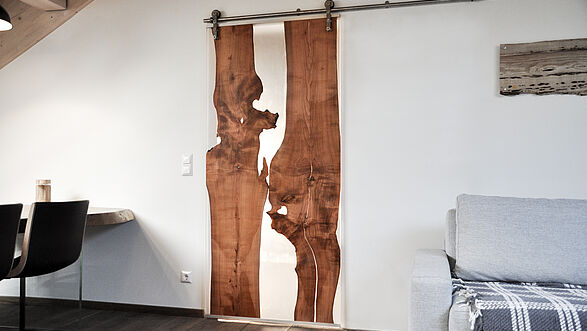 Design Holztür aus Naturholz