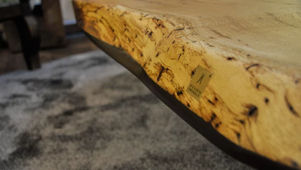 Table basse de tronc d'arbre Table basse avec pieds en verre