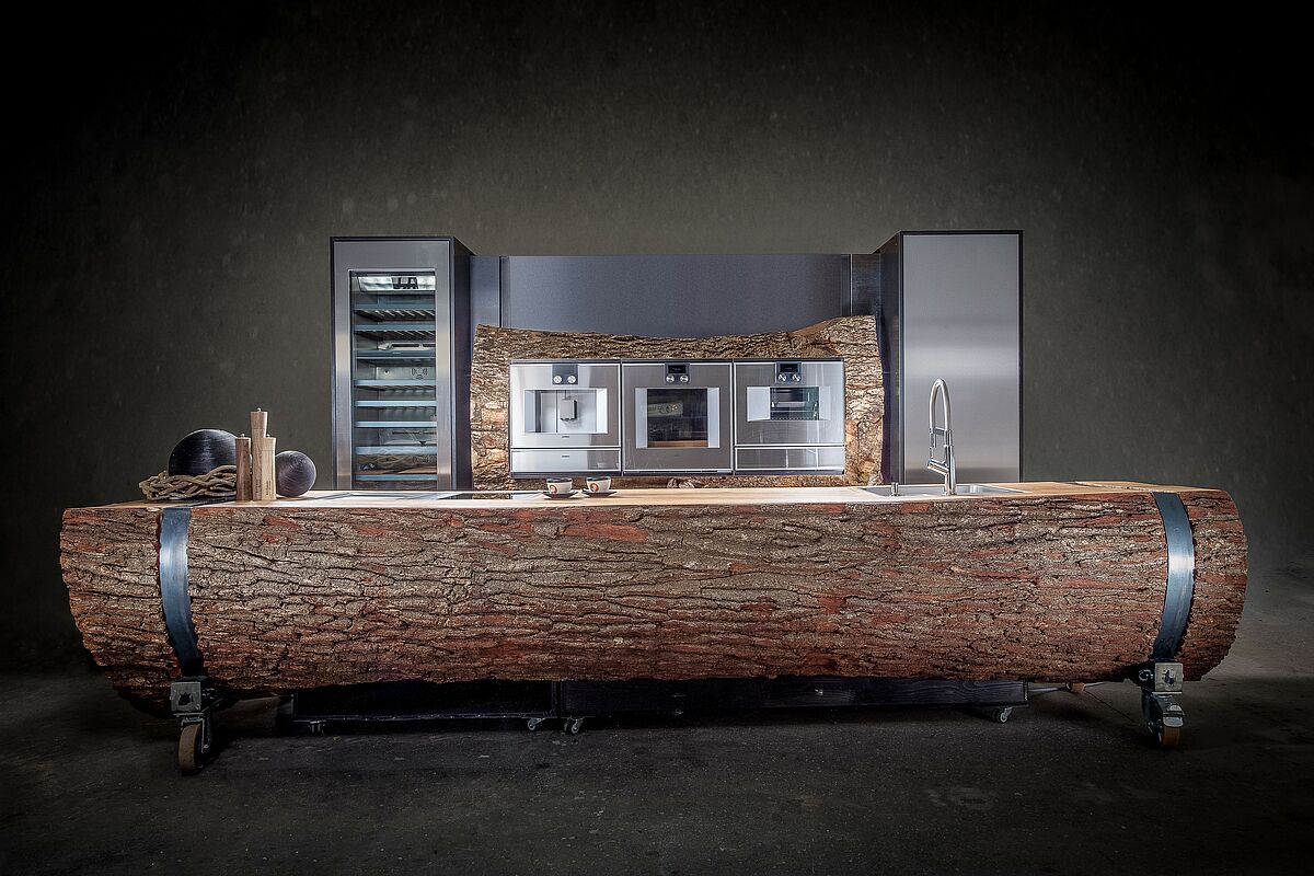 кухонная мебель из ствола дерева Деревянная мебель Stammdesign