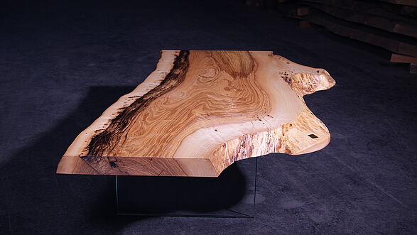 Tavolino da un tronco d'albero