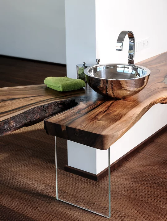 Washstand from a tree trunk -