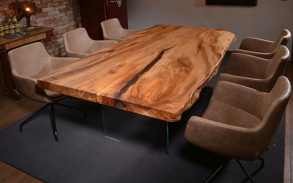 Welches Holz für Baumstamm Tische?