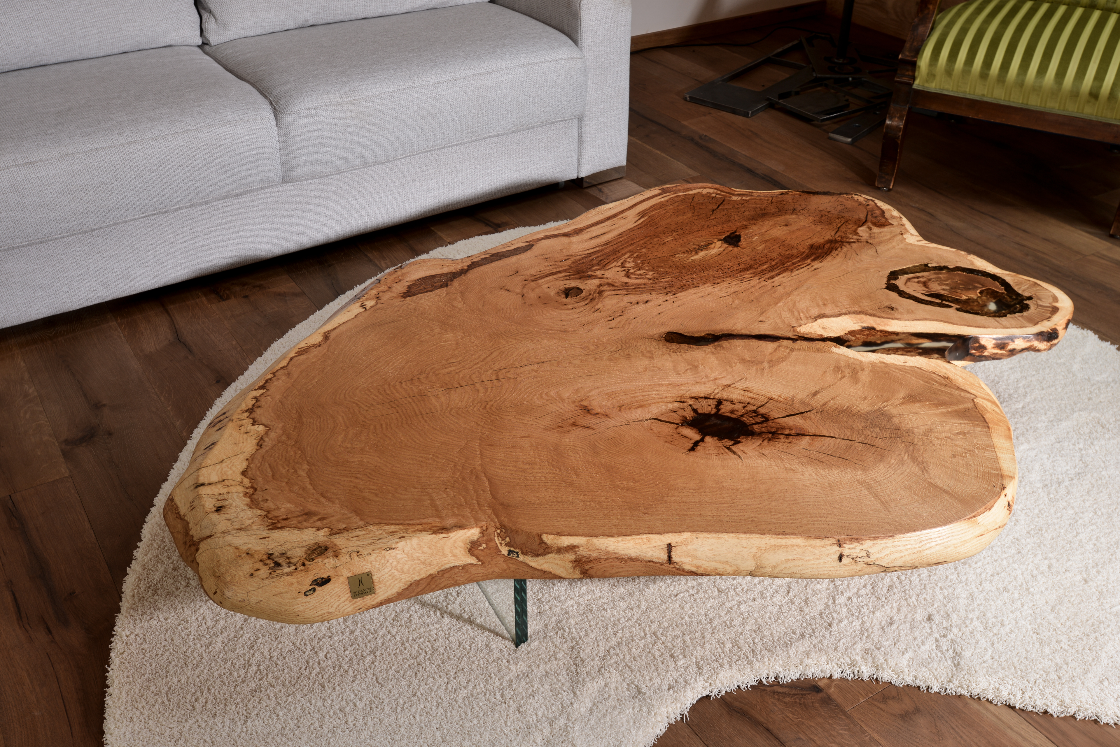 Mesa de centro de un tronco de árbol -